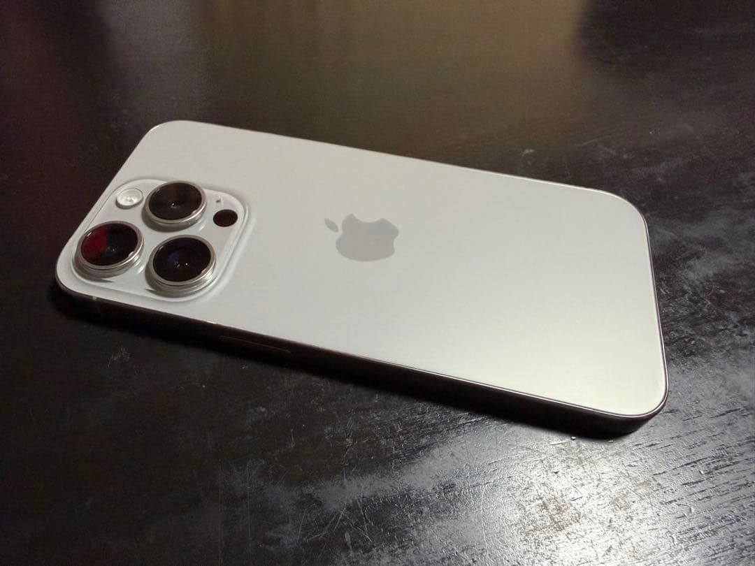 Apple iPhone 15 Pro 256GB SIMフリー