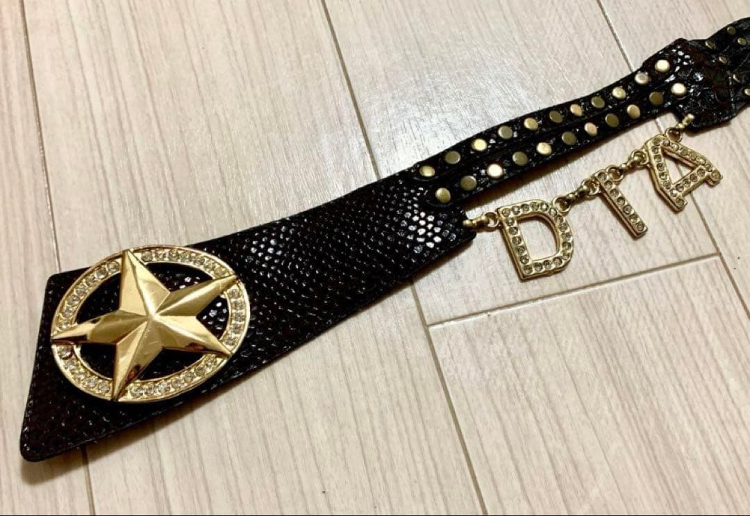 ｄ．i．ａ スタッズ付きチェーン派手ベルト