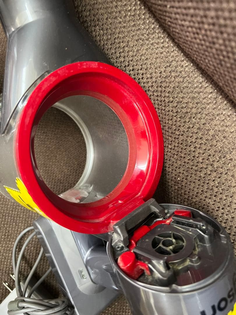 Dyson コードレス掃除機Dyson Vo Slim Fluffy スティック