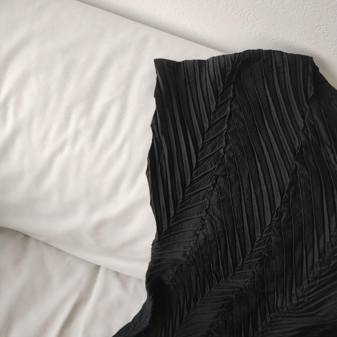 issey miyake ワンピース　ブラック　個性的