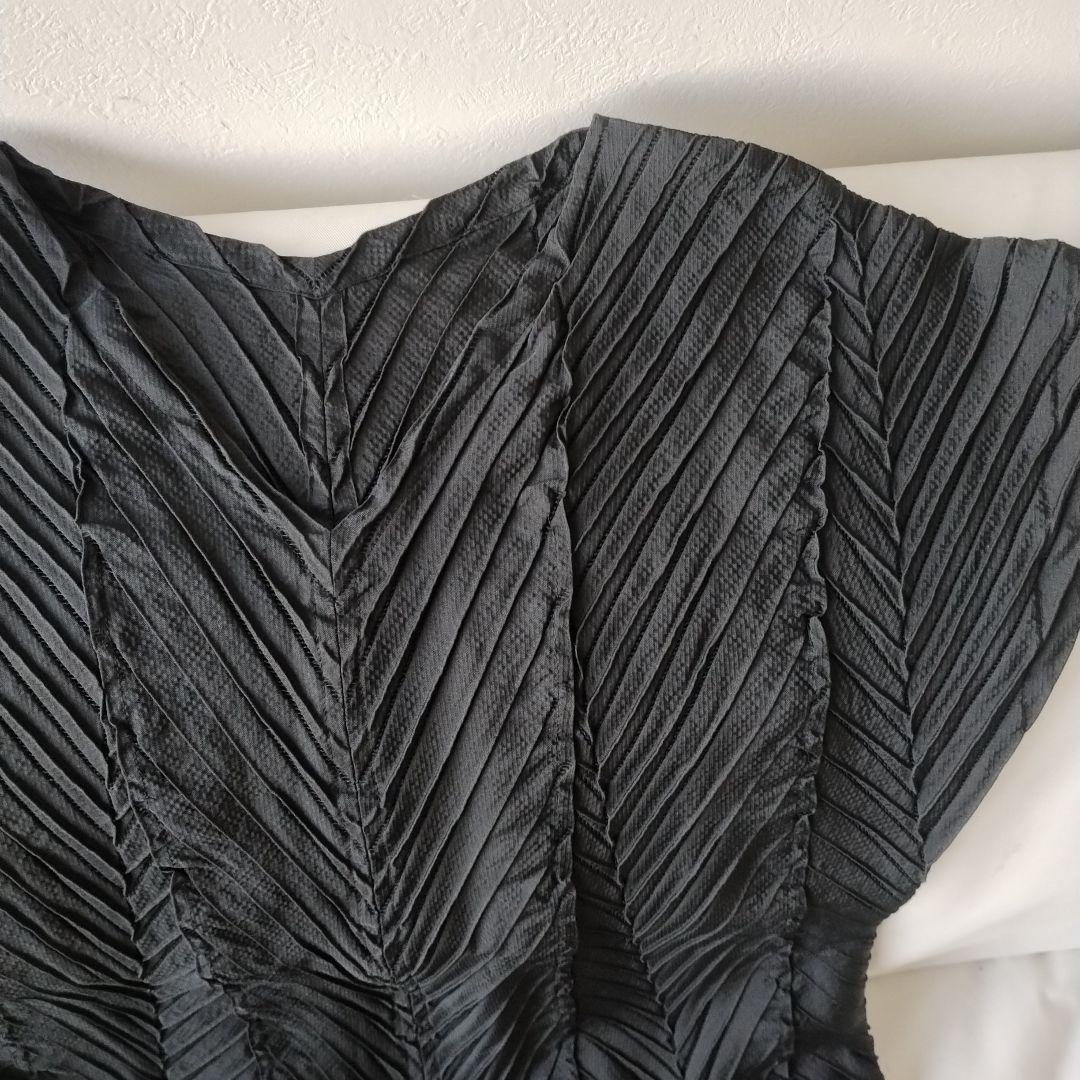 issey miyake ワンピース　ブラック　個性的