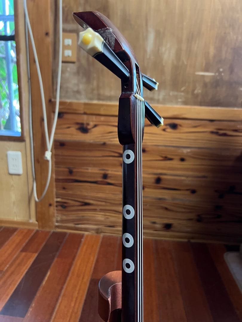 三味線本体 ヘビ革製 黒・茶色　人工