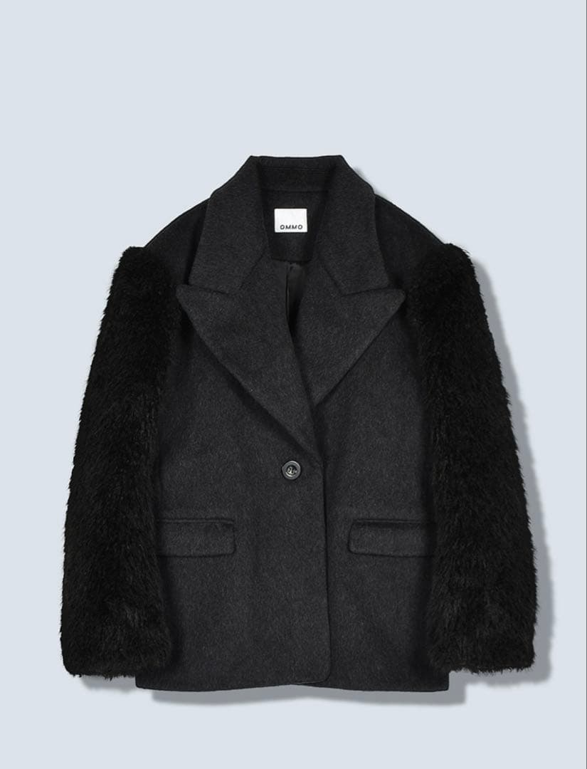 ommo 新品未使用　SLEEVE FUR BIG SHOULDER CT