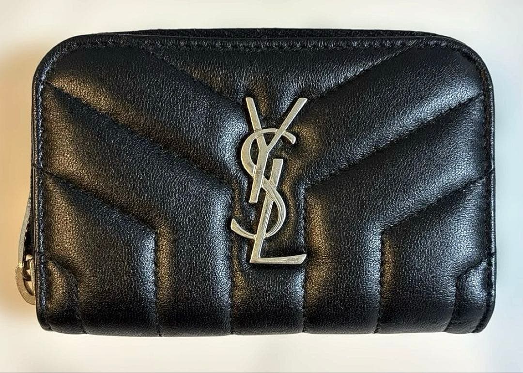 【美品】SAINT LAURENT ブラック ケース サンローラン