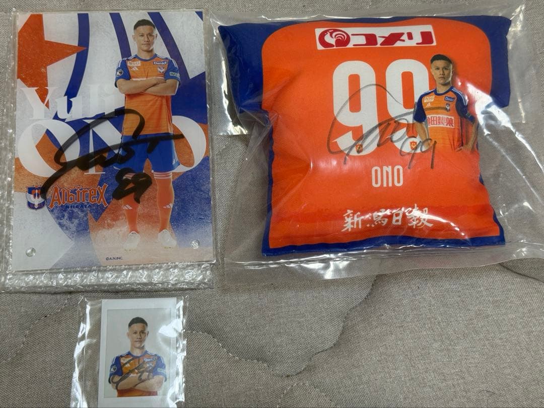 アルビレックス新潟　小野裕二選手　サイン入りグッズセット