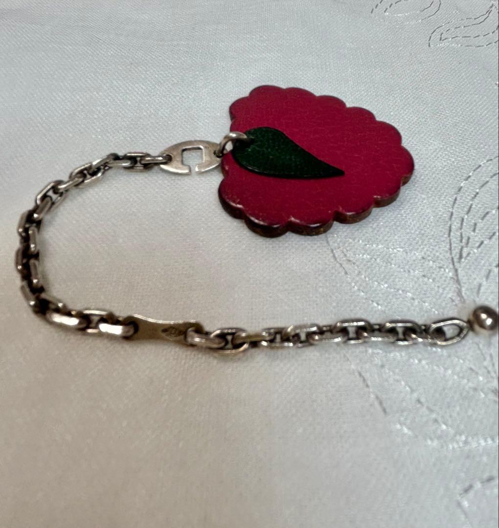 HERMES エルメス　ラズベリーチャーム　キーホルダー