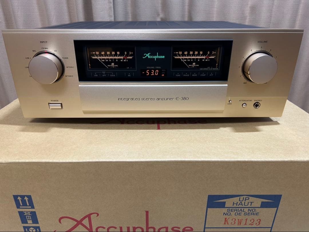 Accuphase E-380 アキュフェーズ
