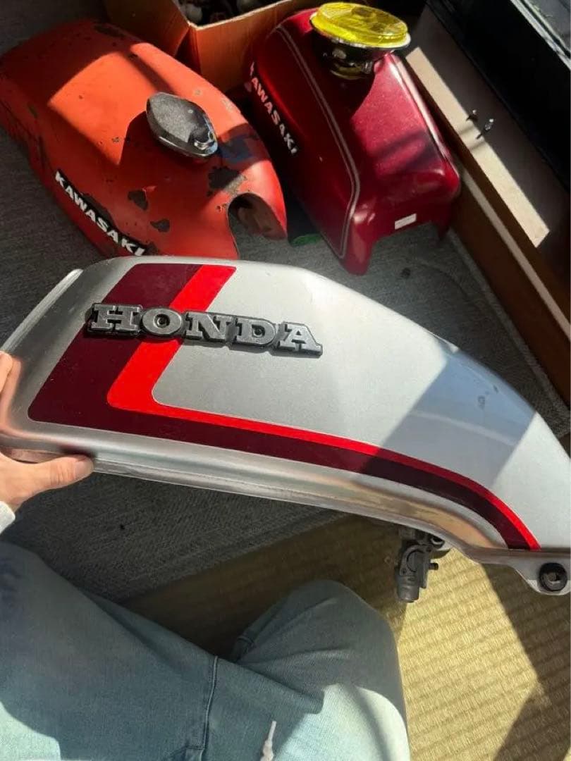 CB250N タンク　美品　サビほぼなし　ベース等に　バブ　HAWK 3