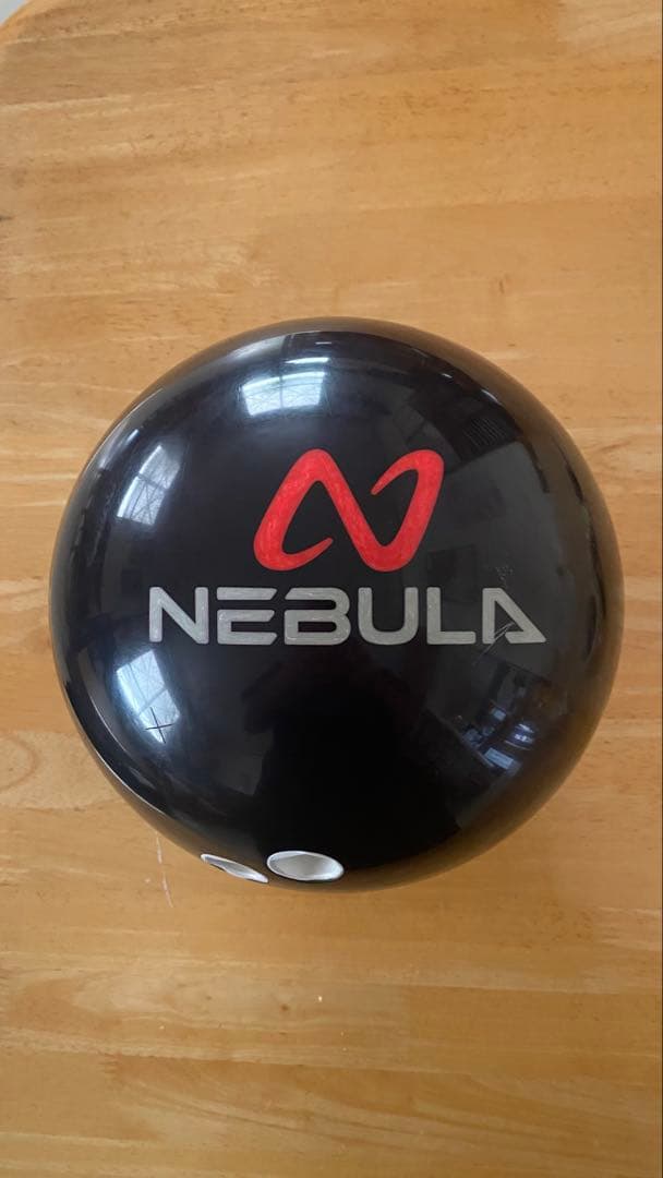 モーティブ　NEBULA ボウリングボール 黒 2穴　サムレス