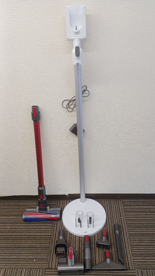 DysonSV14本体・ スタンド・新品フィルター付き