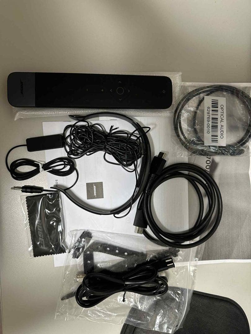 Bose Bass Module 500とサウンドバー700 のセットで、