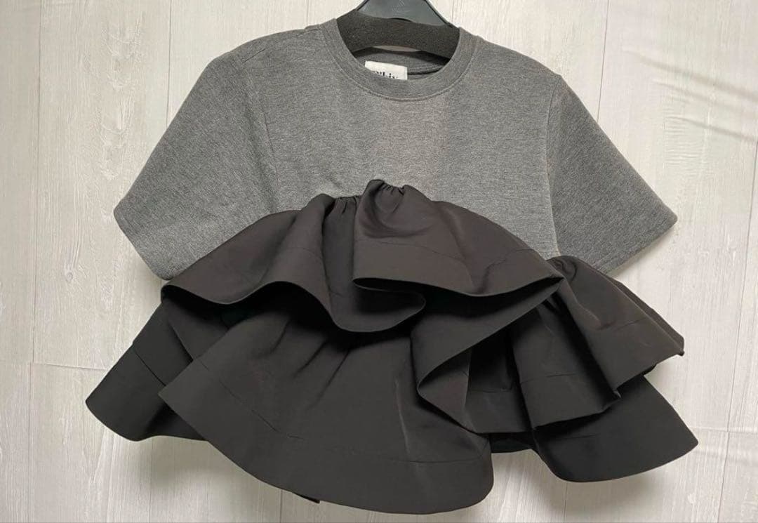 最終値下げ!Bibiy♡グレー DORA PEPURAMU TEE