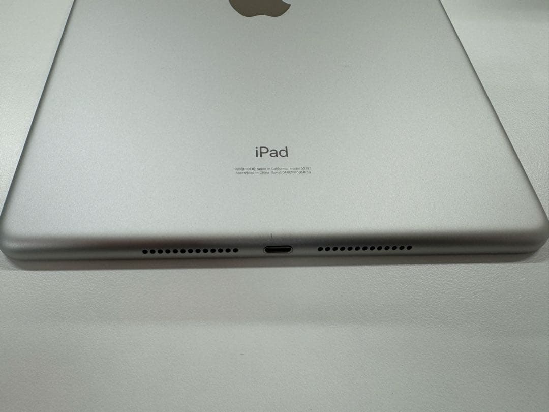 iPad第7世代 Wi-Fi 32GB シルバー ジャンク024