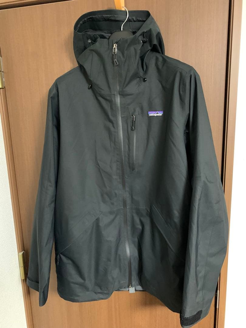 Patagonia　スノーショットジャケット　スノーボード、スキーウェア　黒色