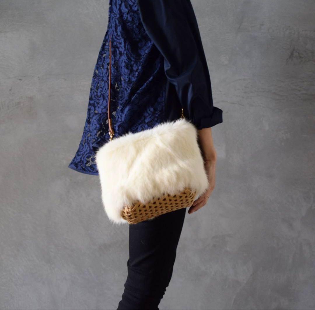 Crafty ラビットファー付き竹かごポシェット