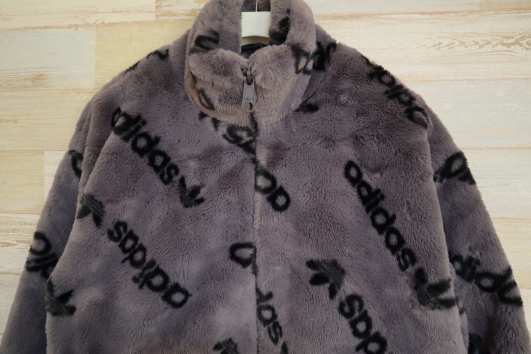 アディダス　adidas トーナル総柄プリント ファージャケット　IW5921