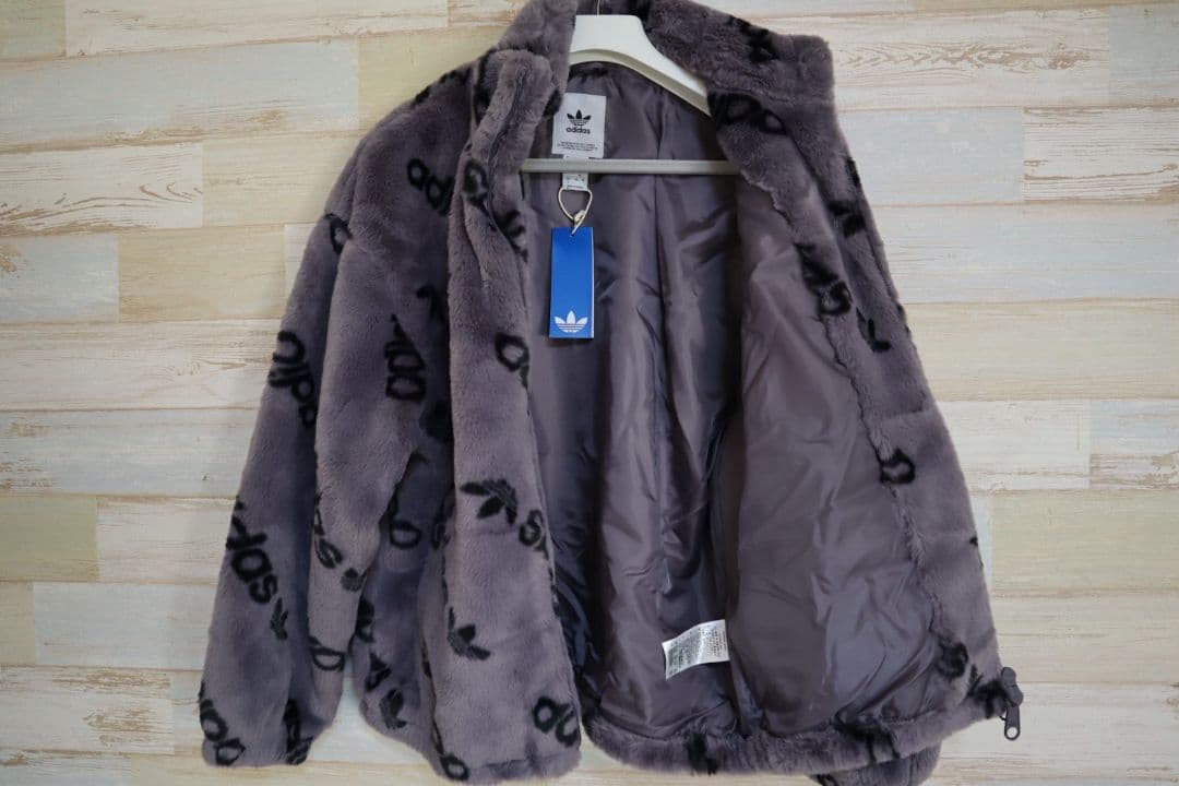 アディダス　adidas トーナル総柄プリント ファージャケット　IW5921