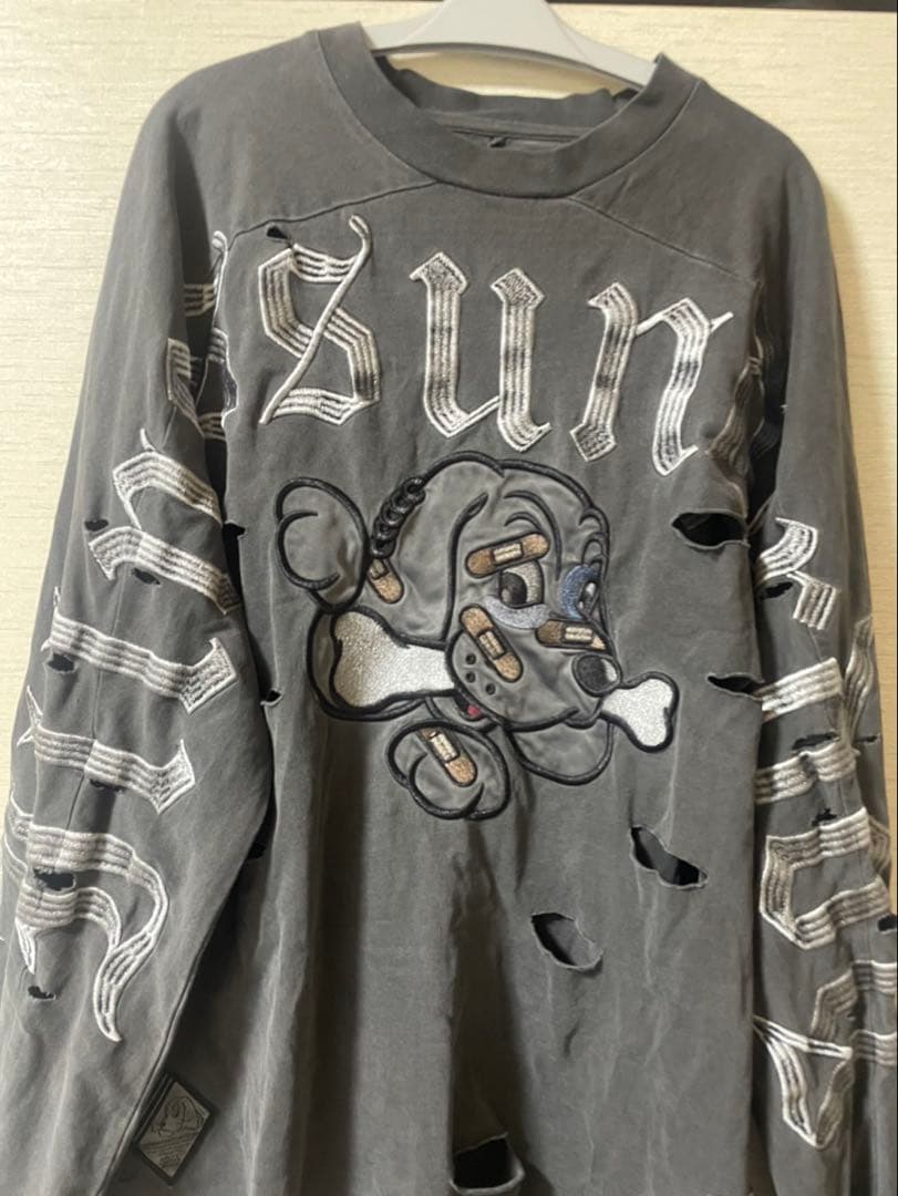 GA×GALFY-ぼろぼろ刺繍ロンT