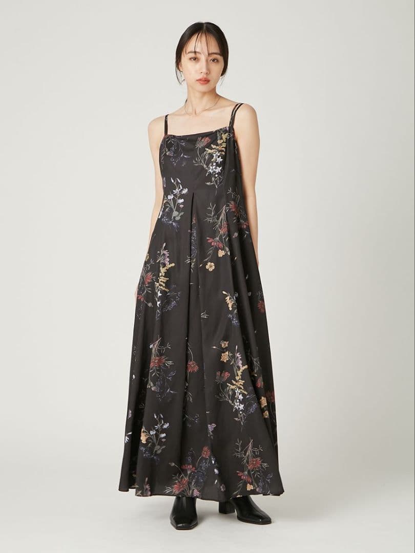 FRAY.ID ボタニカルプリントキャミソールワンピース ブラック
