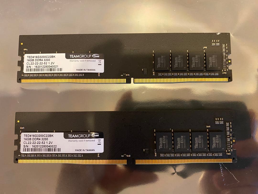 TEAM 32GB(16GB x2) DDR4 3200MHz メモリー
