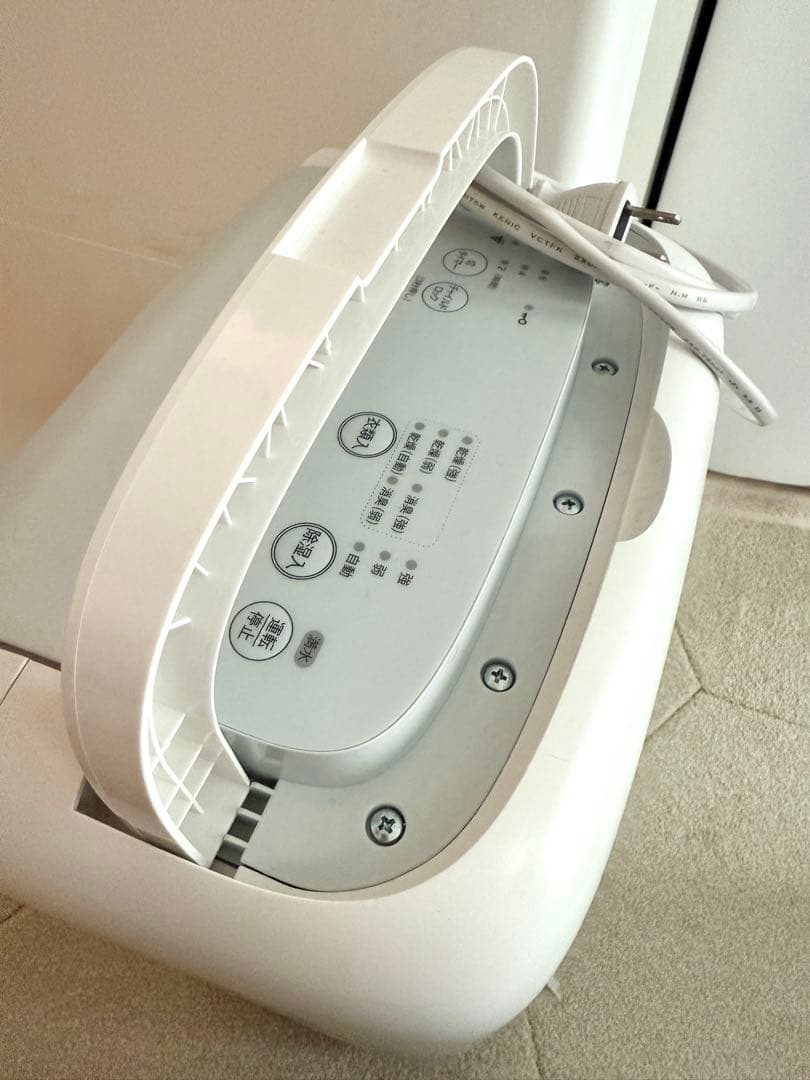 配送料込みSHARP 除湿機。