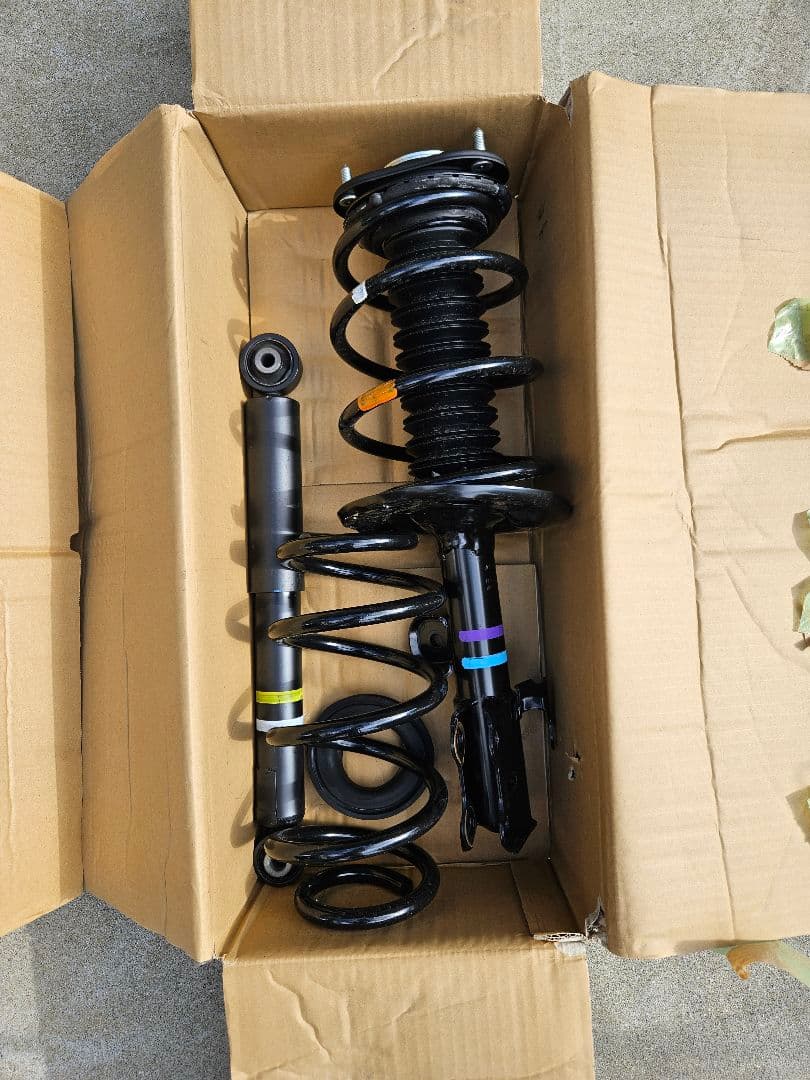 アルファード30系足回り一式orスタビライザー