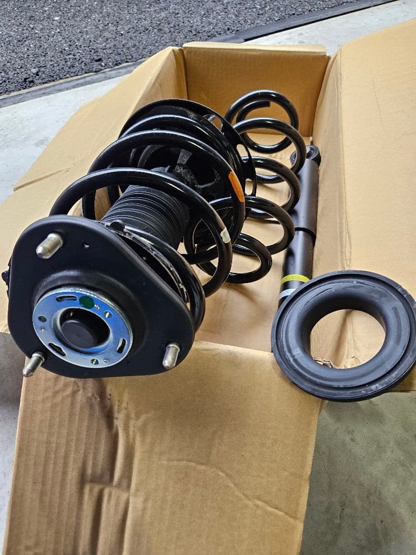 アルファード30系足回り一式orスタビライザー