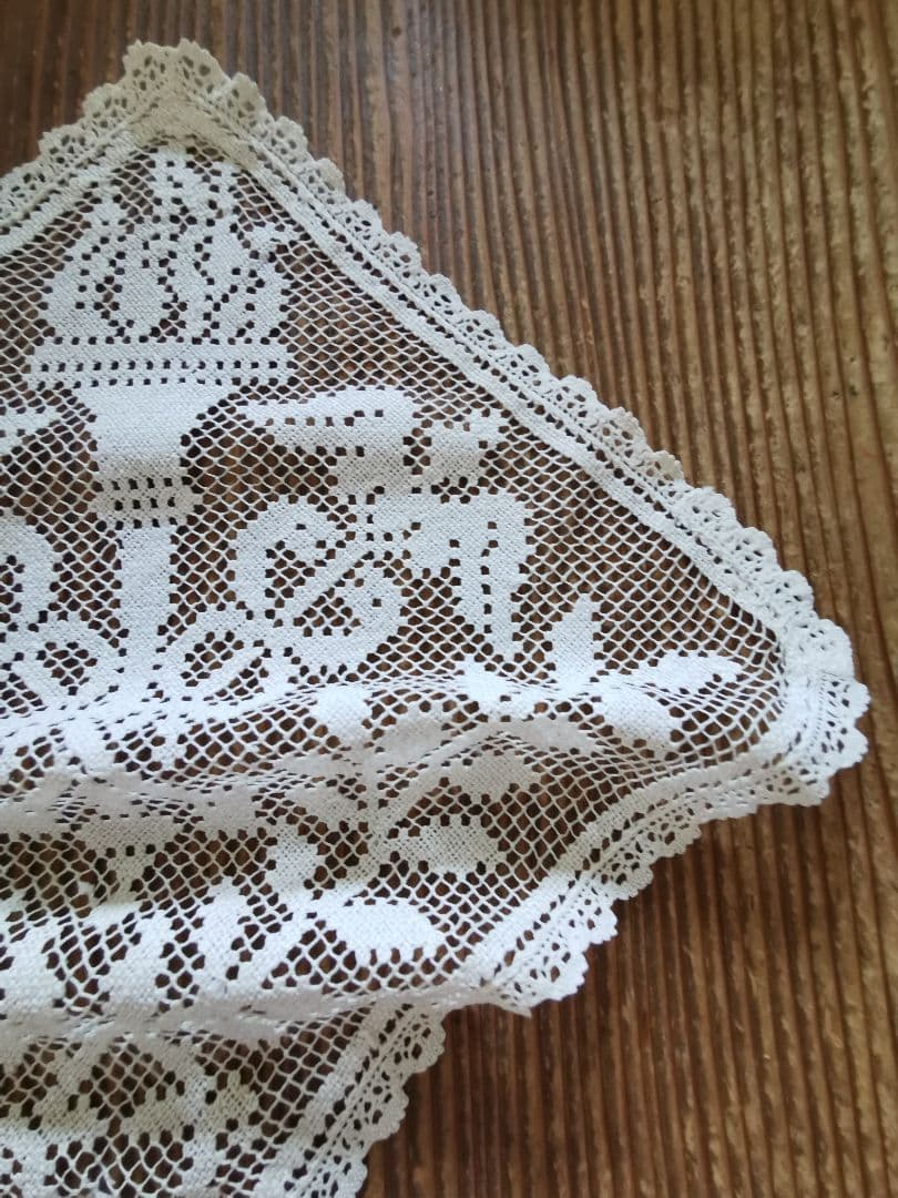 アンティーク フィレレース 聖火と鳩とオリーブ 透かしパネル スカラップ装飾