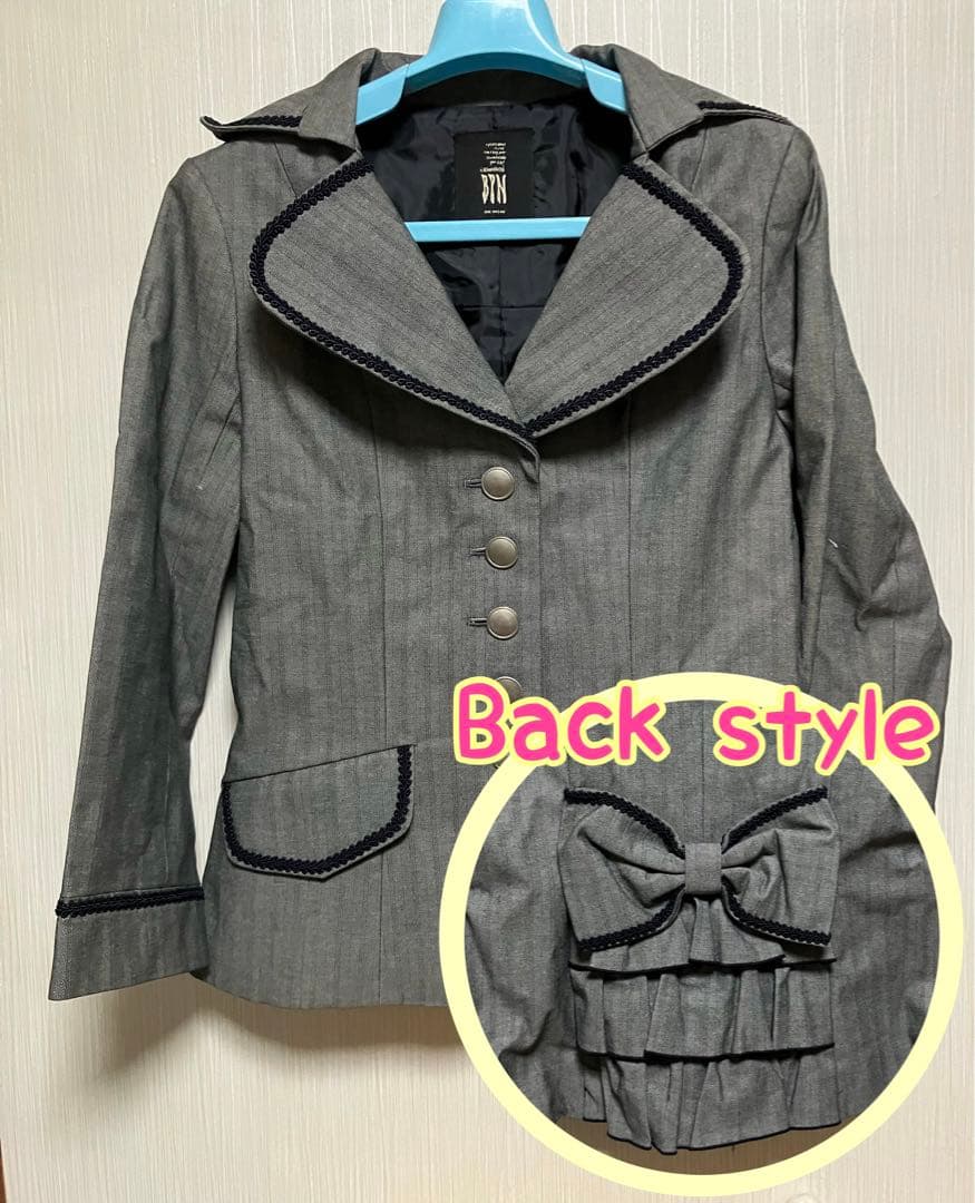 m*r様 BLACKPEACE NOW背中リボンテーラードジャケットブレードグレ