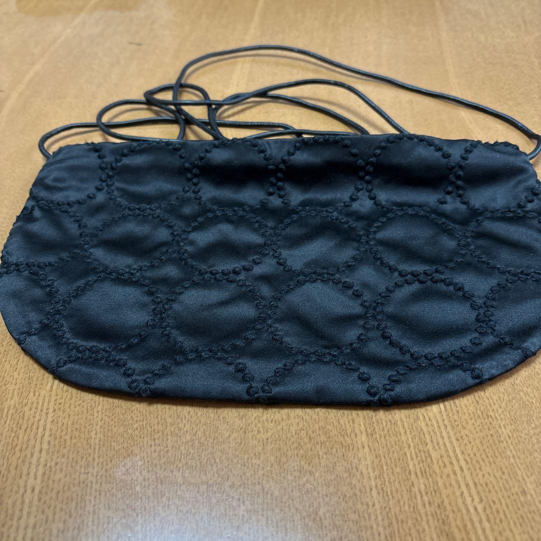 ミナペルホネン　タンバリン coupe bag クッペバック　ブラック　シルク