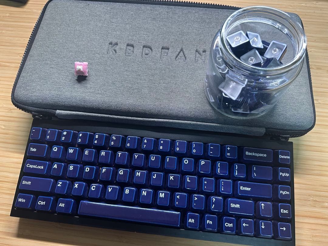 キーボード Tofu65 2.0 + Cerakey + durock WhiteLotus