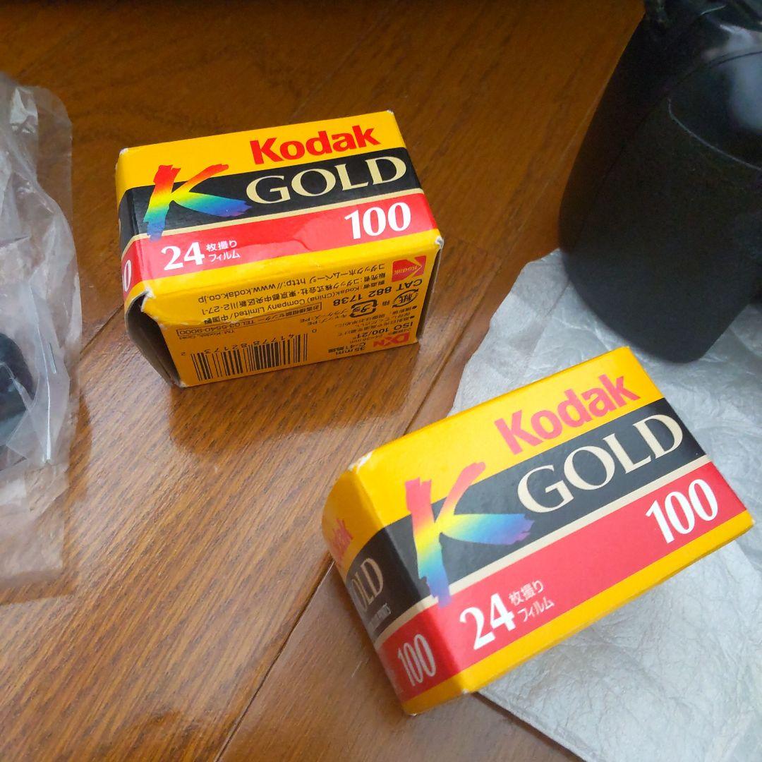 ミノルタ　一眼レフカメラ　α-303si と AF75-300mm