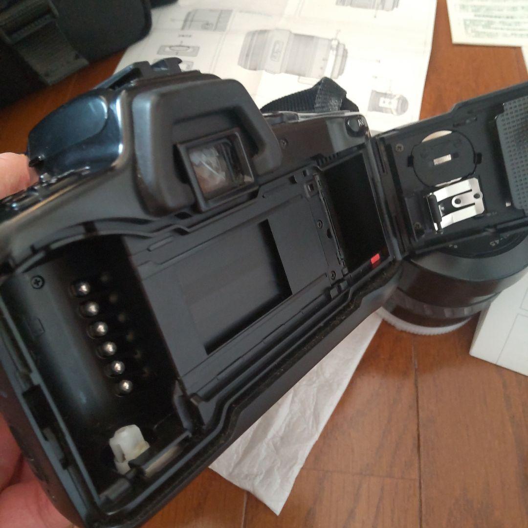 ミノルタ　一眼レフカメラ　α-303si と AF75-300mm