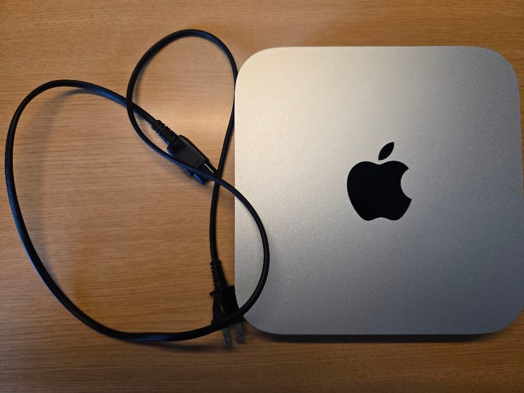 M1 Apple Mac mini(メモリ8gb、ストレージ256gb)