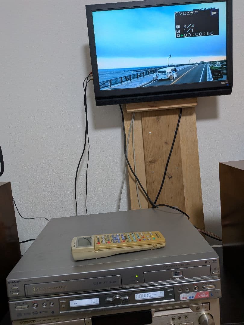 SHARP VHS/DVD一体型レコーダー DV-RW200 DVDレコーダー