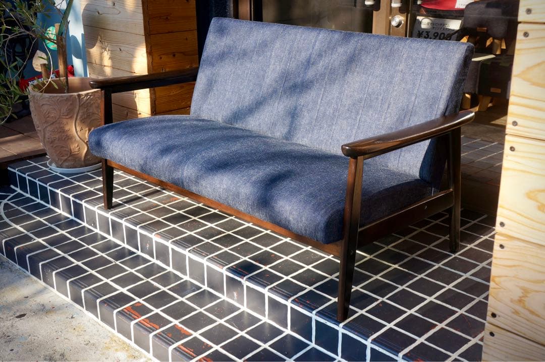 【カリモク60】 Kチェア デニムソファ 岡山産セルビッチデニムリメイクモデル