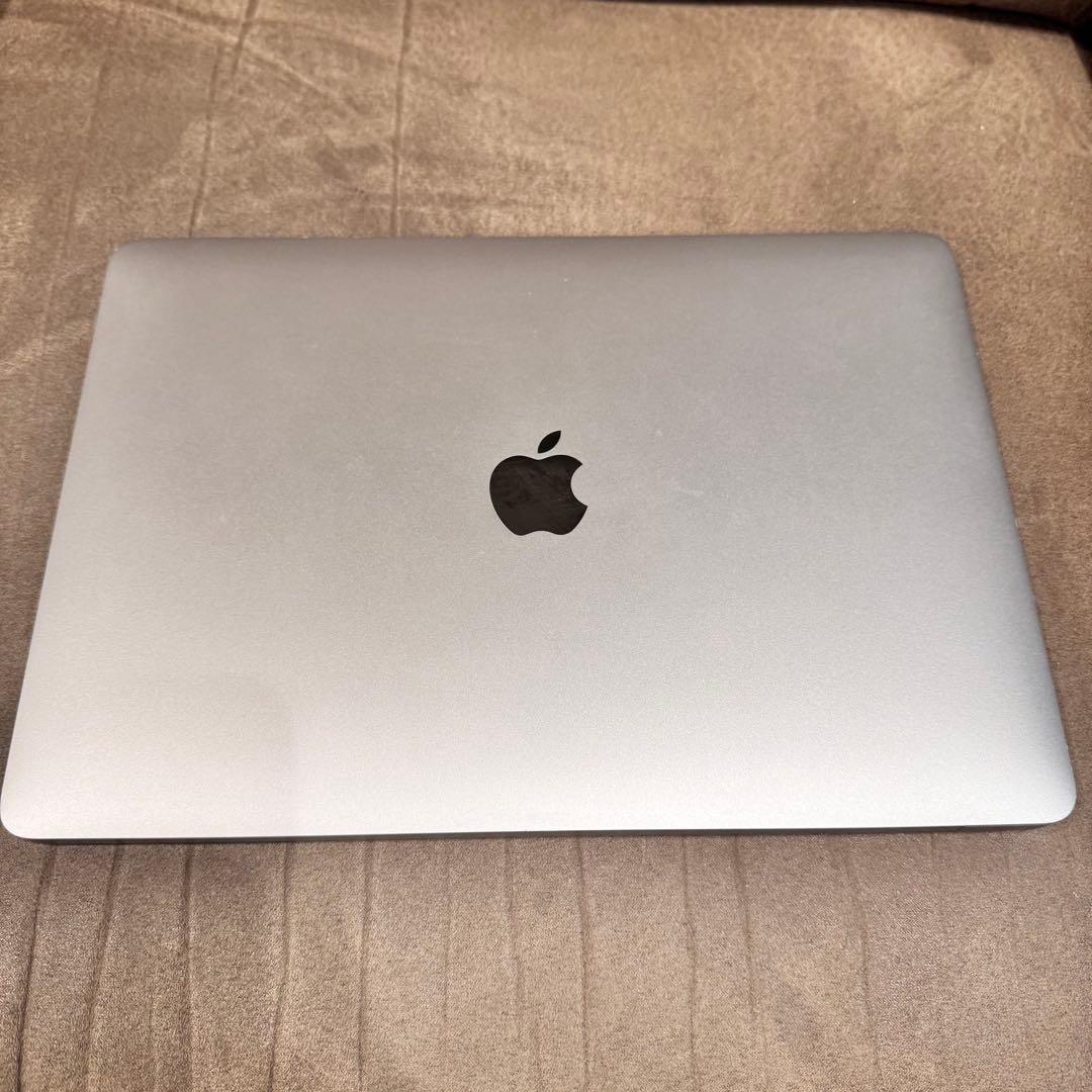 【美品】Apple MacBook Air 2018 13.3 inch