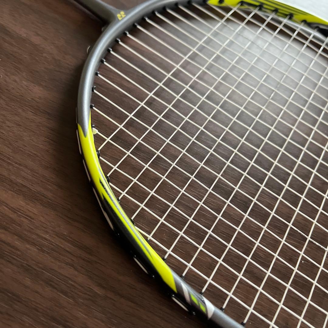 バドミントンラケット ARCSABER7 PRO 4UG6