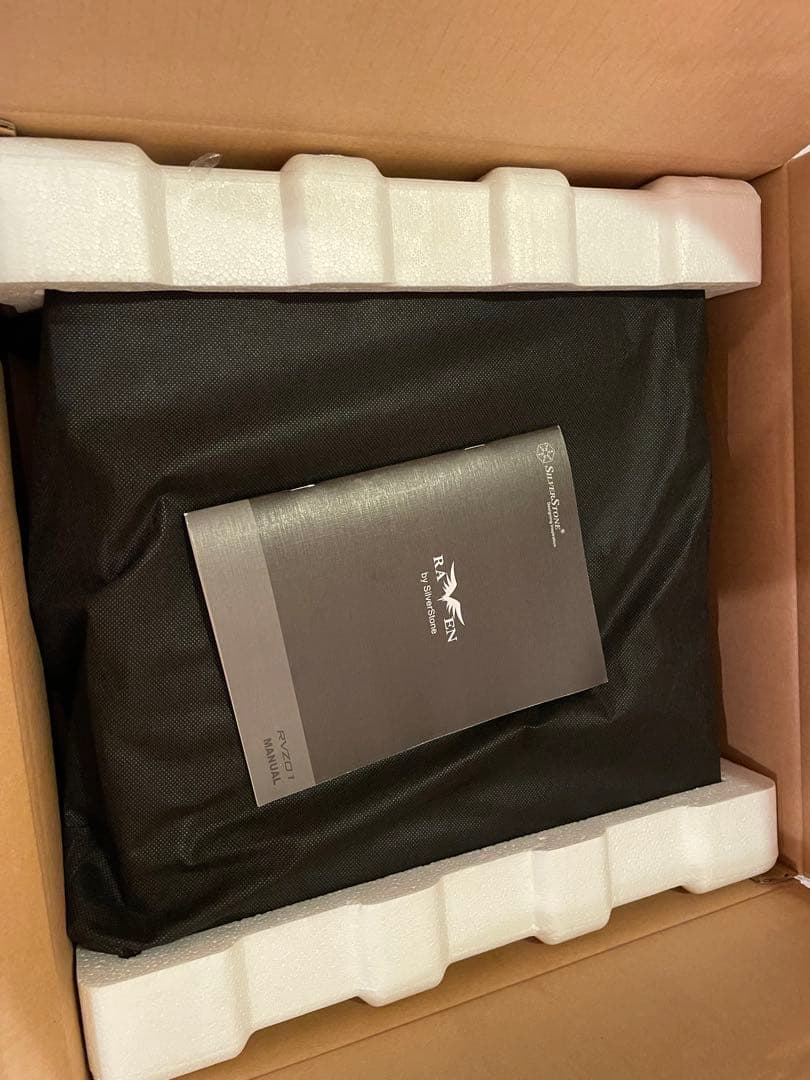 【PCケース】 SilverStone RVZ01 【開封済・未使用品】