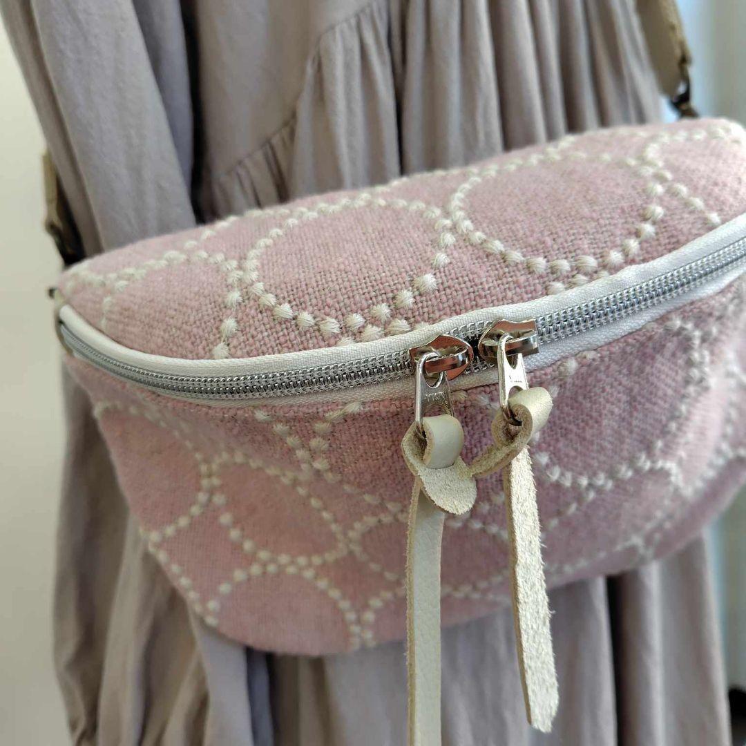 月*陽様 ミナペルホネン/tambourine タンバリンピンク/ボディーバッグ