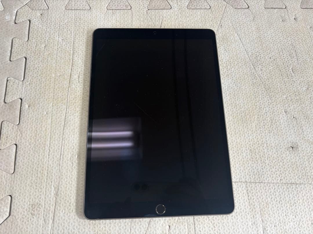 iPad air第三世代 Wi-Fiモデル64GB 動作確認済　スペースグレー