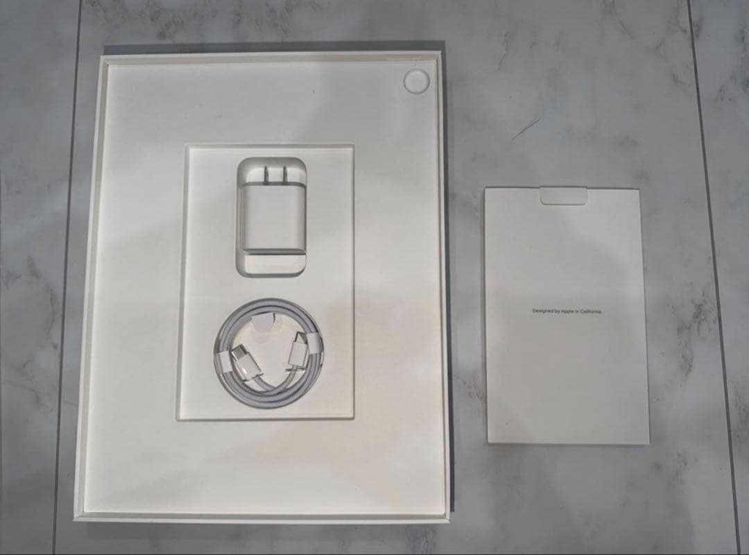 最終価格　iPad air 13インチ　M2 スペースグレー 128GB ①