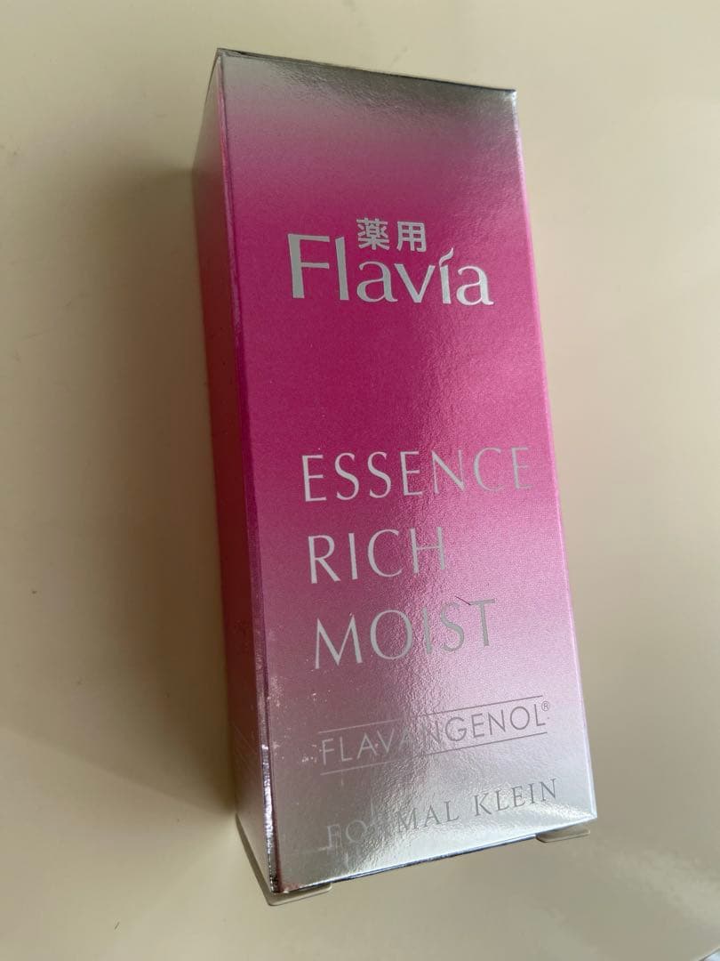 フラビア4点セット ローション　クリーム　エッセンス