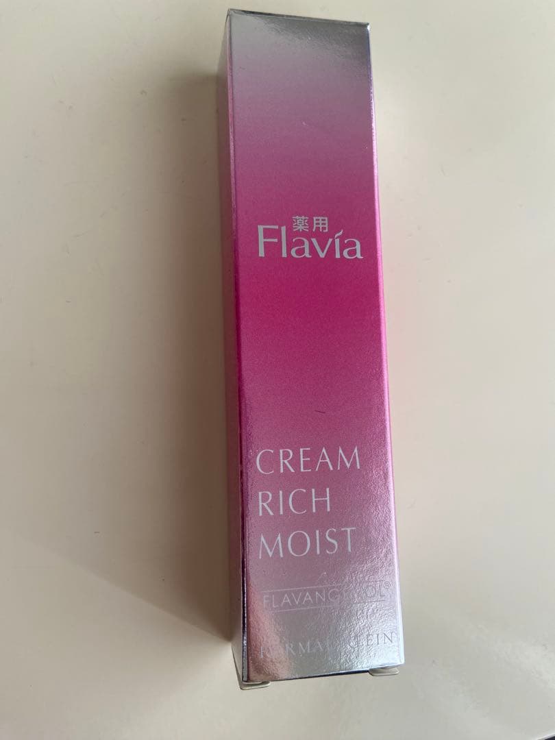 フラビア4点セット ローション　クリーム　エッセンス