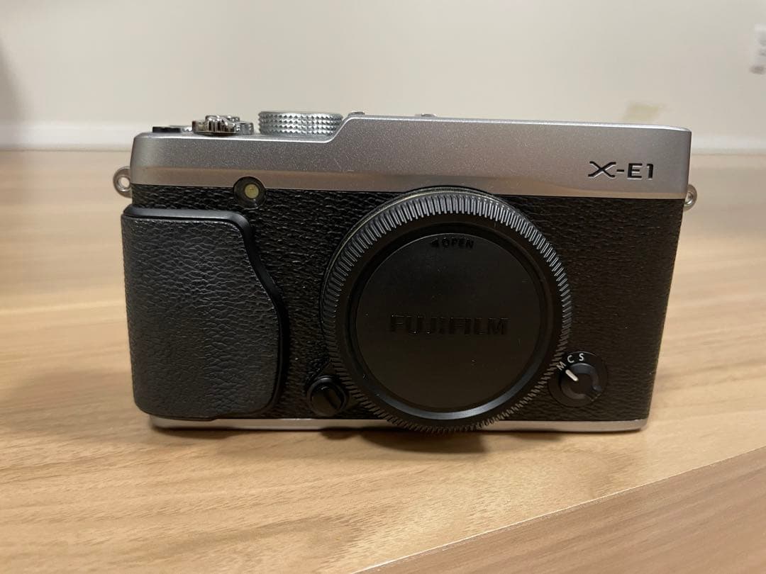 Fujifilm X-E1 シルバー　レザーケース　リモートレリーズ