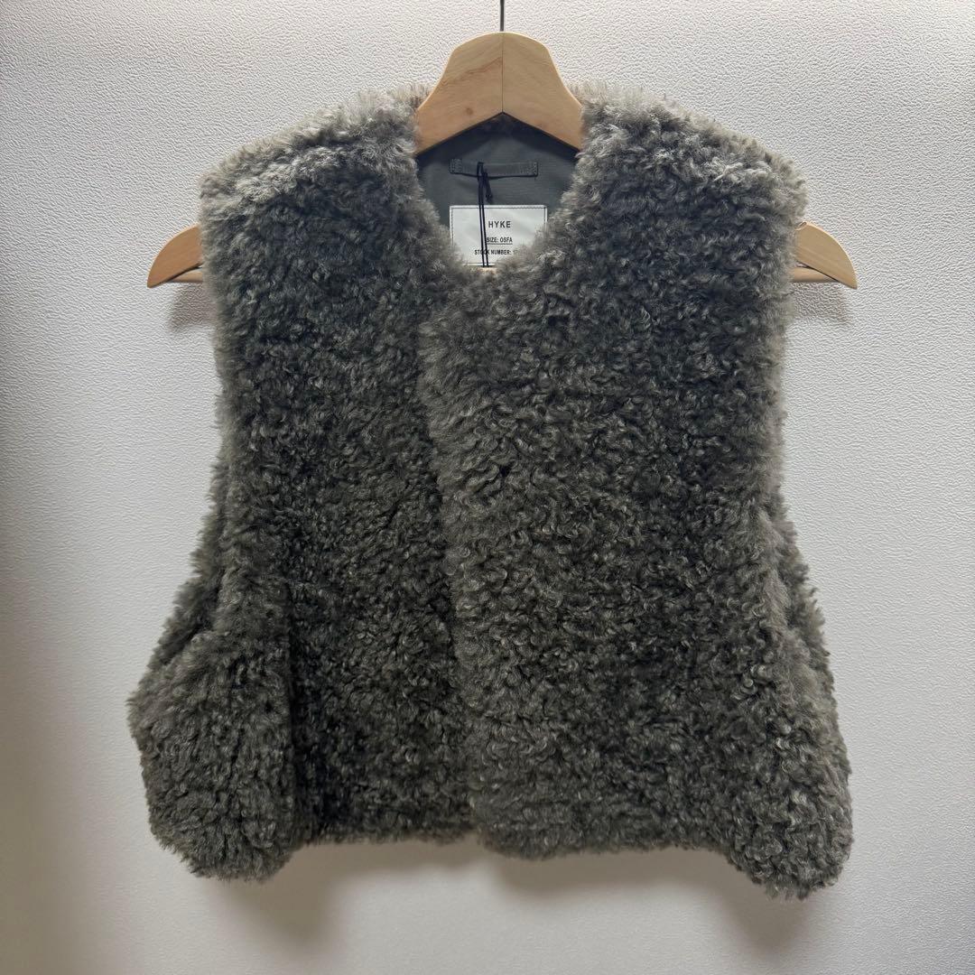 【新品タグ付】HYKE FAUX SHEARLING VEST ボアベスト