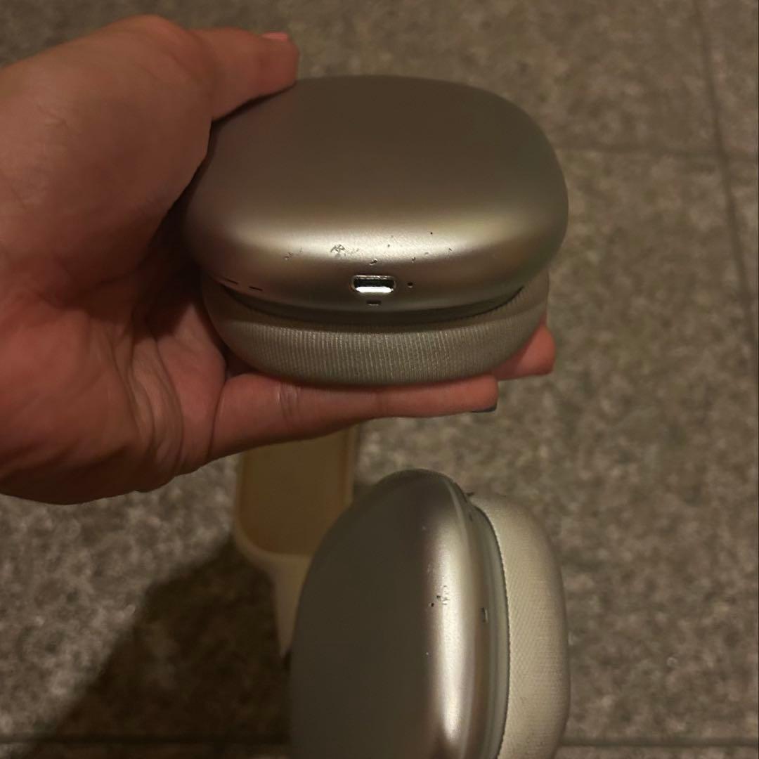 Airpods Max シルバー　正規品　売り切りたいです