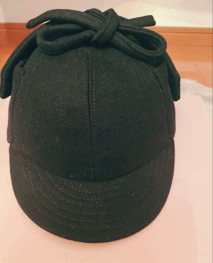 miumiu くるみボタン 帽子