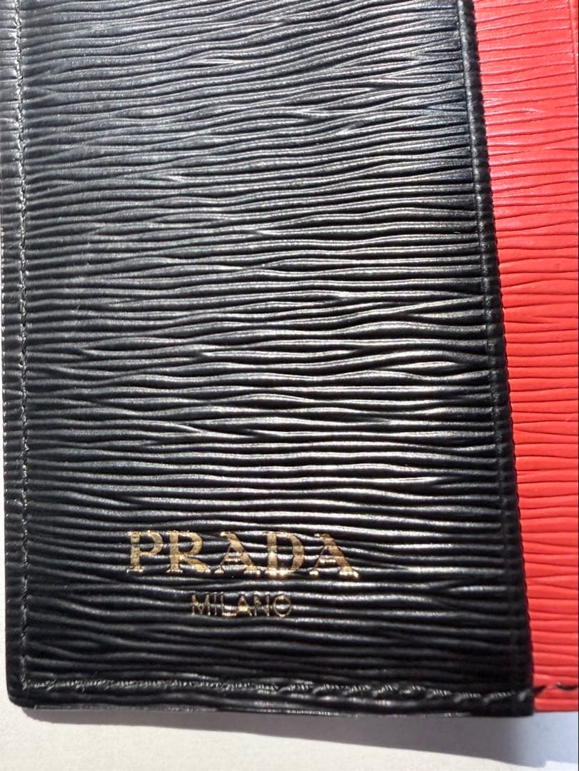 PRADA プラダ 三つ折り財布 サフィアーノ 黒×赤