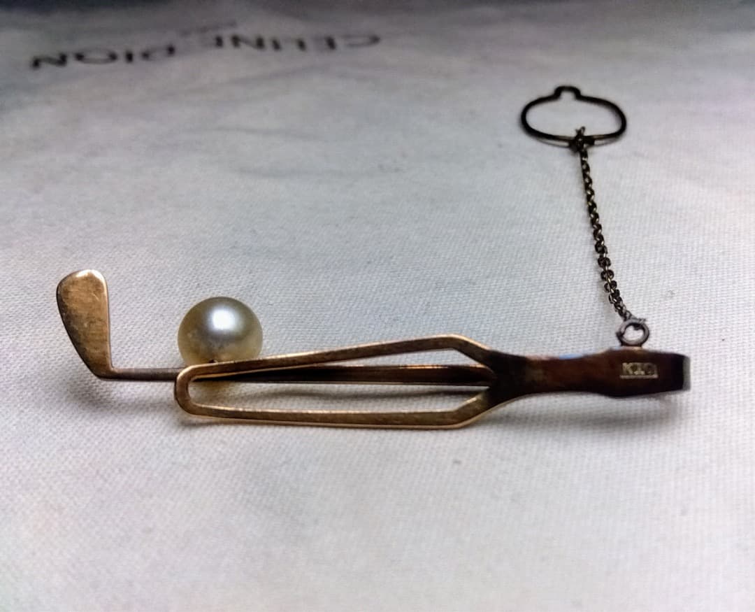 MIKIMOTOのK10製パール付きゴルフパターネクタイピン